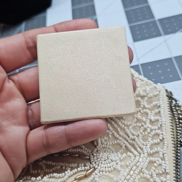 Vintage evening bag handmade from Bulgaria with mirror - Picture 8 of 12